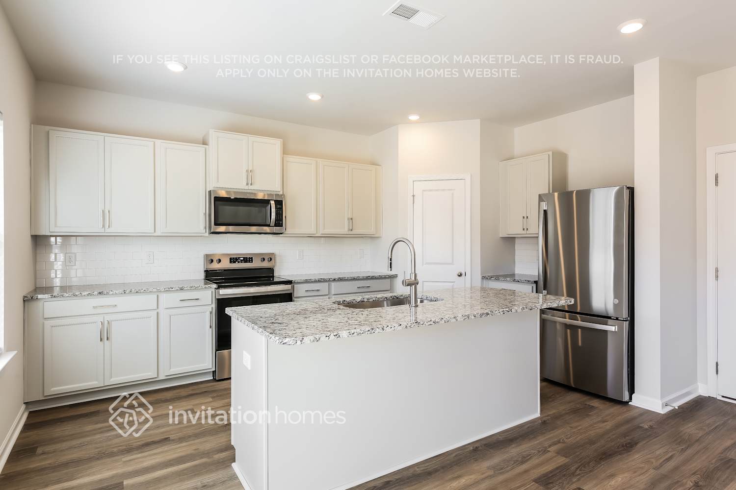 Building Photo - 242 Green Pasture Rd