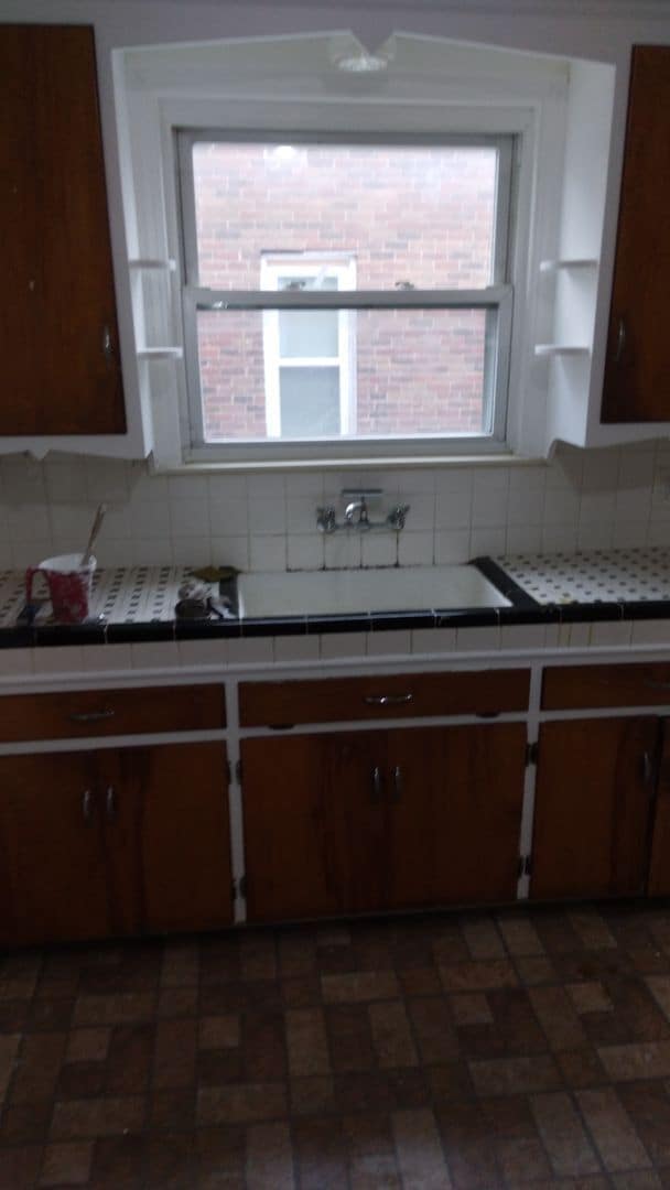 Building Photo - 21099 Blackmar Ave