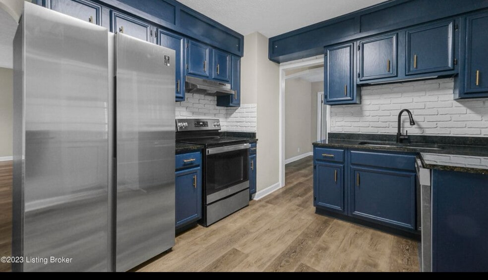 Building Photo - 626 Harris Pl