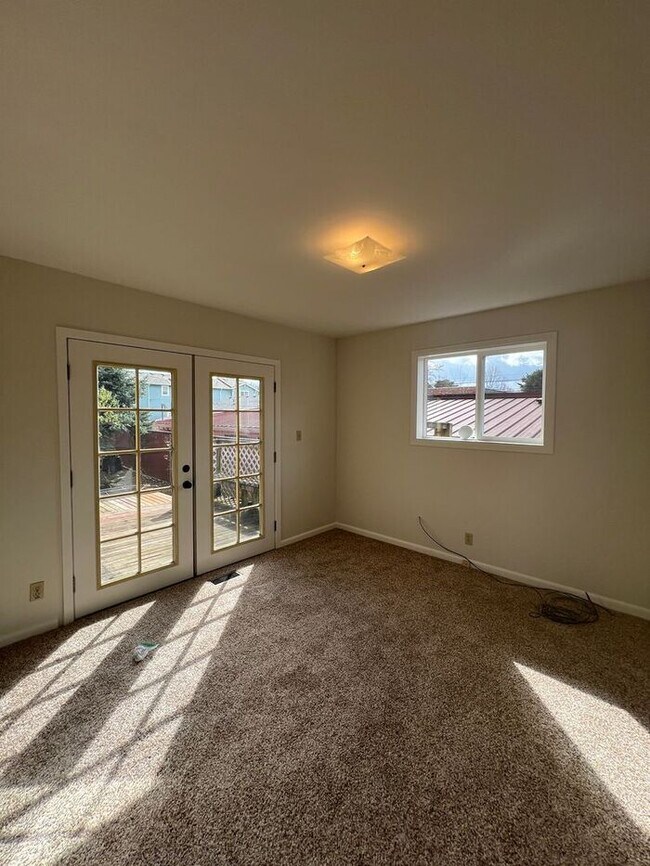 Building Photo - Your Mt. Tabor Oasis: Huge Yard, Oversized Shop-Garage & Sun-Drenched Living!
