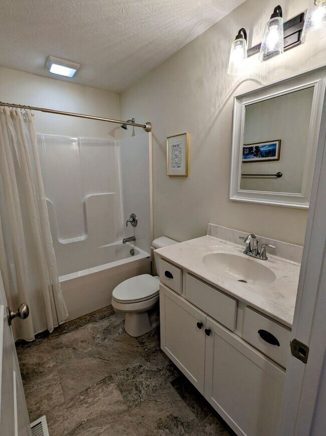 Building Photo - 241 Butterfield Dr