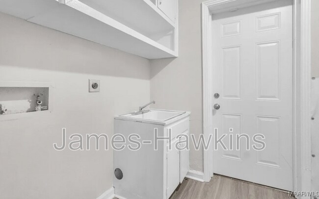 Building Photo - 3667 Willow Ln Dr