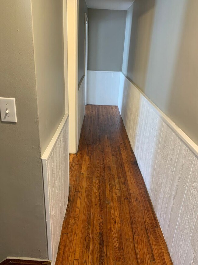 Building Photo - 1094-96 S. Ohio Ave