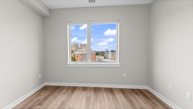 Building Photo - 475 Communipaw Ave