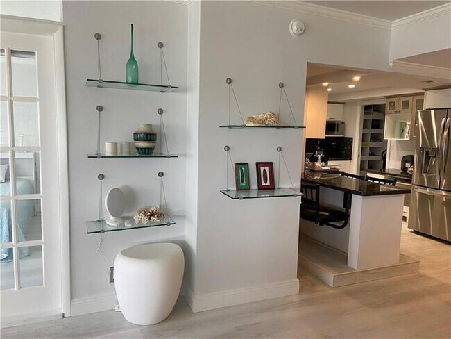 Building Photo - 5000 N Ocean Blvd