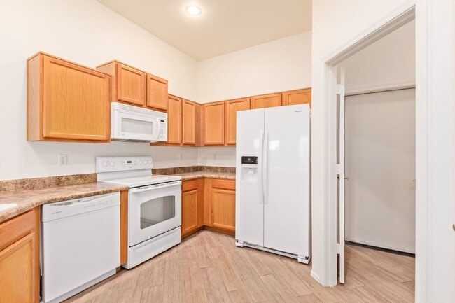 Building Photo - 55 Active Adult Community Barclay Village