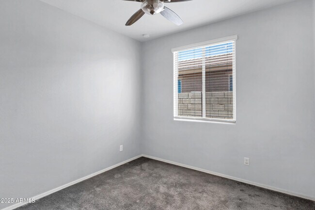 Building Photo - 18625 W Williams Rd