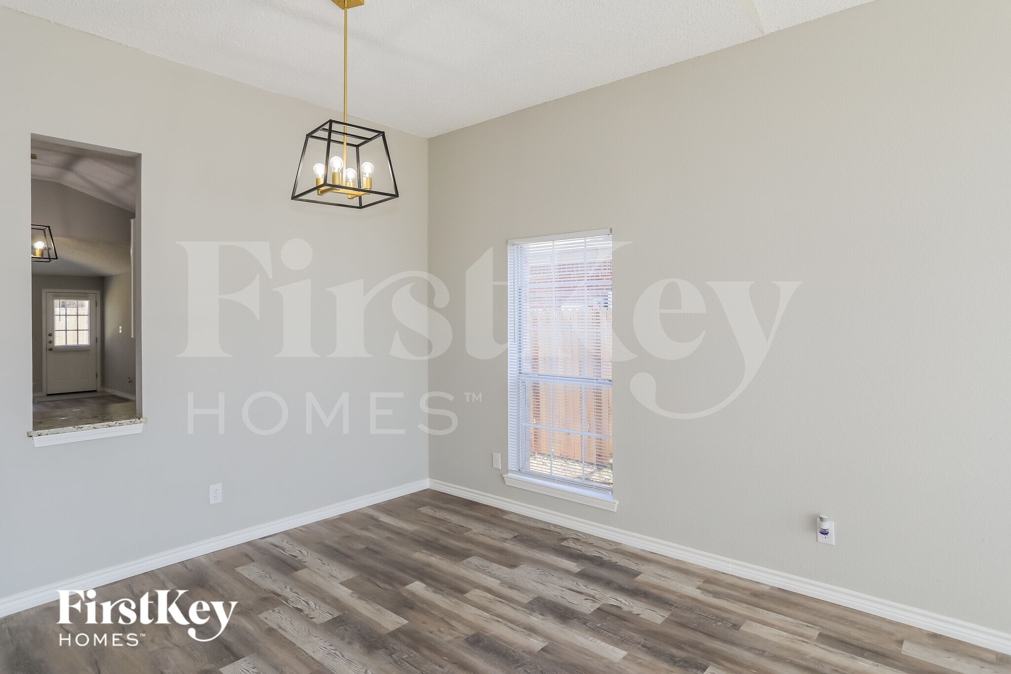 Building Photo - 8136 Iris Cir