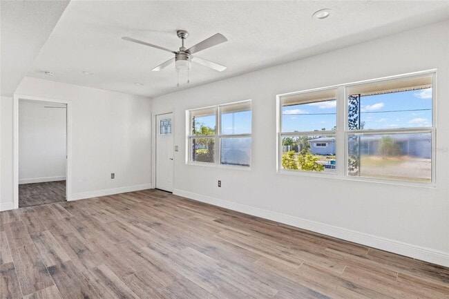 Building Photo - **FIRST MONTHS RENT FREE** Waterfront 3 Be...