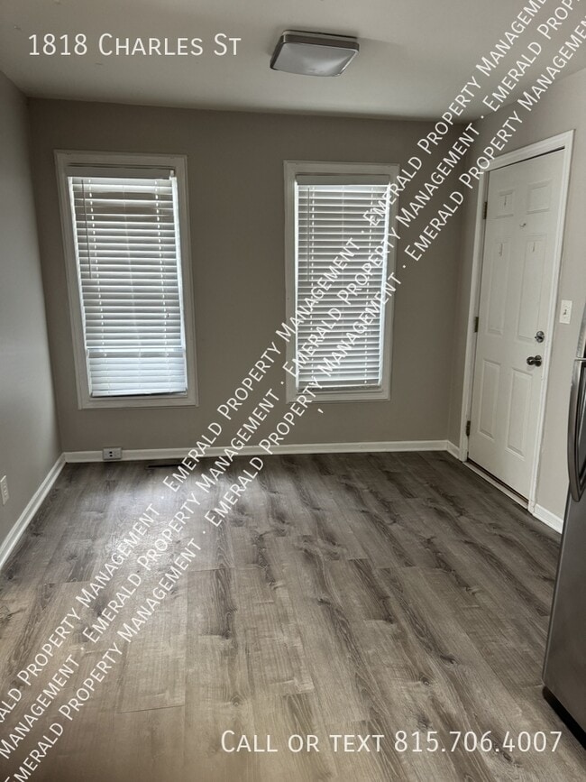 Building Photo - 1818 Charles St