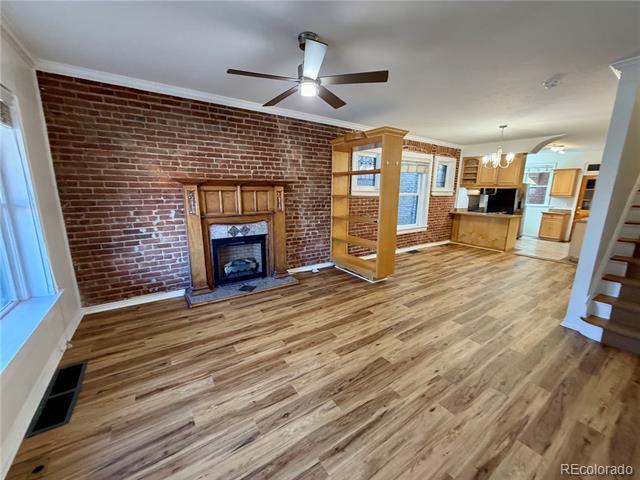 Building Photo - 2106 E 17th Ave