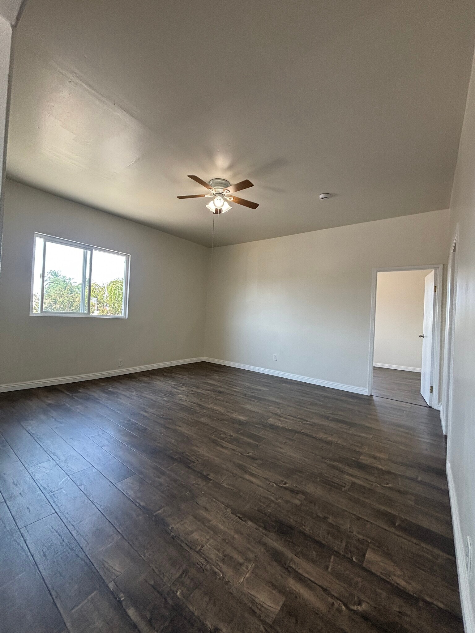 Living Room - 1581 1/2 W 36th Pl