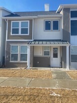 Building Photo - 1118 S High Ridge Dr