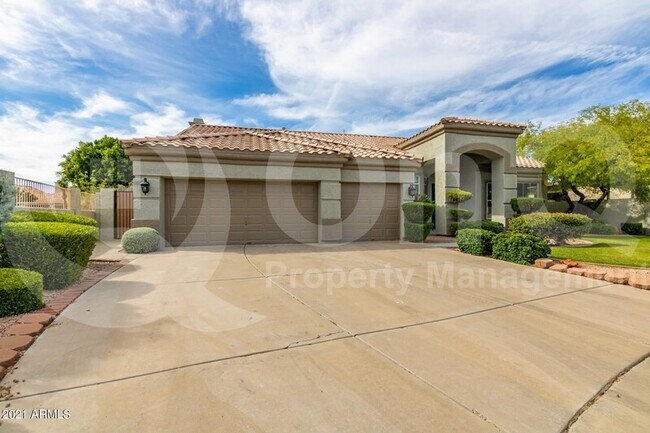 Building Photo - 1312 W Chilton Ave