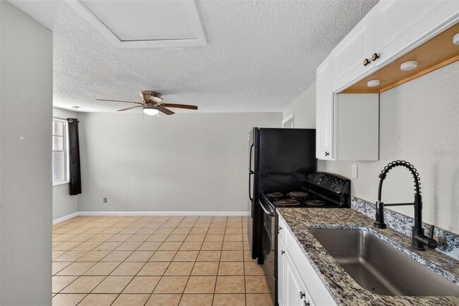 Building Photo - 6401 31st St N