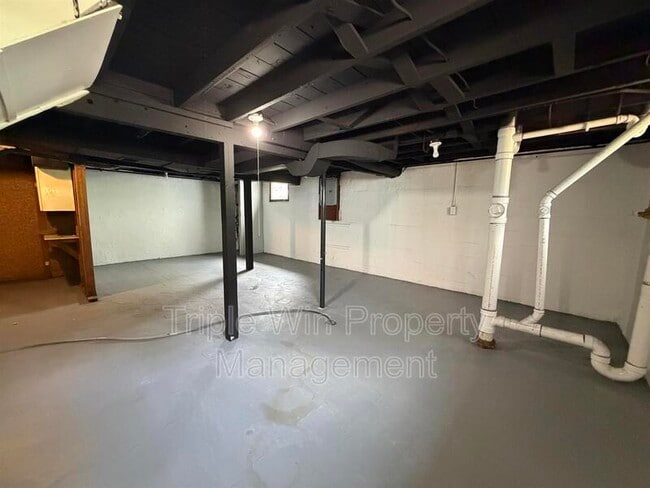 Building Photo - 2308 Huntington Ave