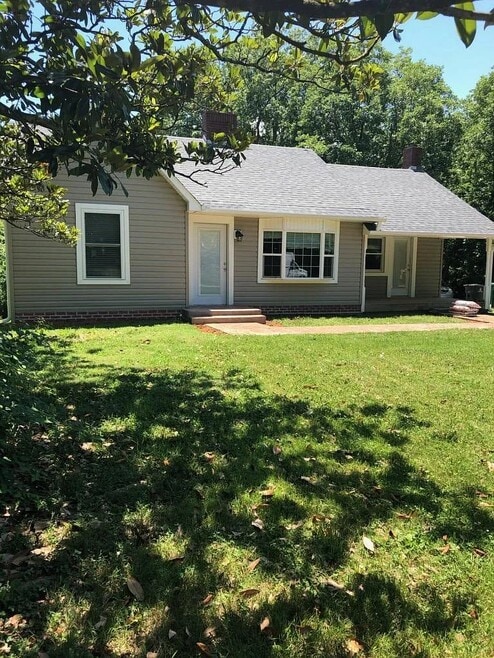 Building Photo - 5480 Shallowford Rd