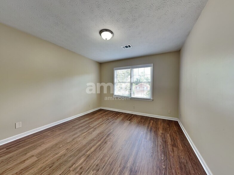 Building Photo - 1839 Stonebrook Way