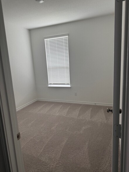 Building Photo - 1696 Quiet Teal