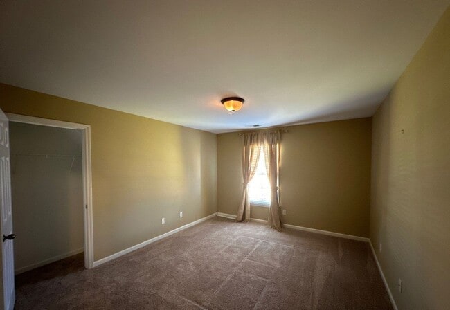 Building Photo - 10135 Ridgewood Oak Dr