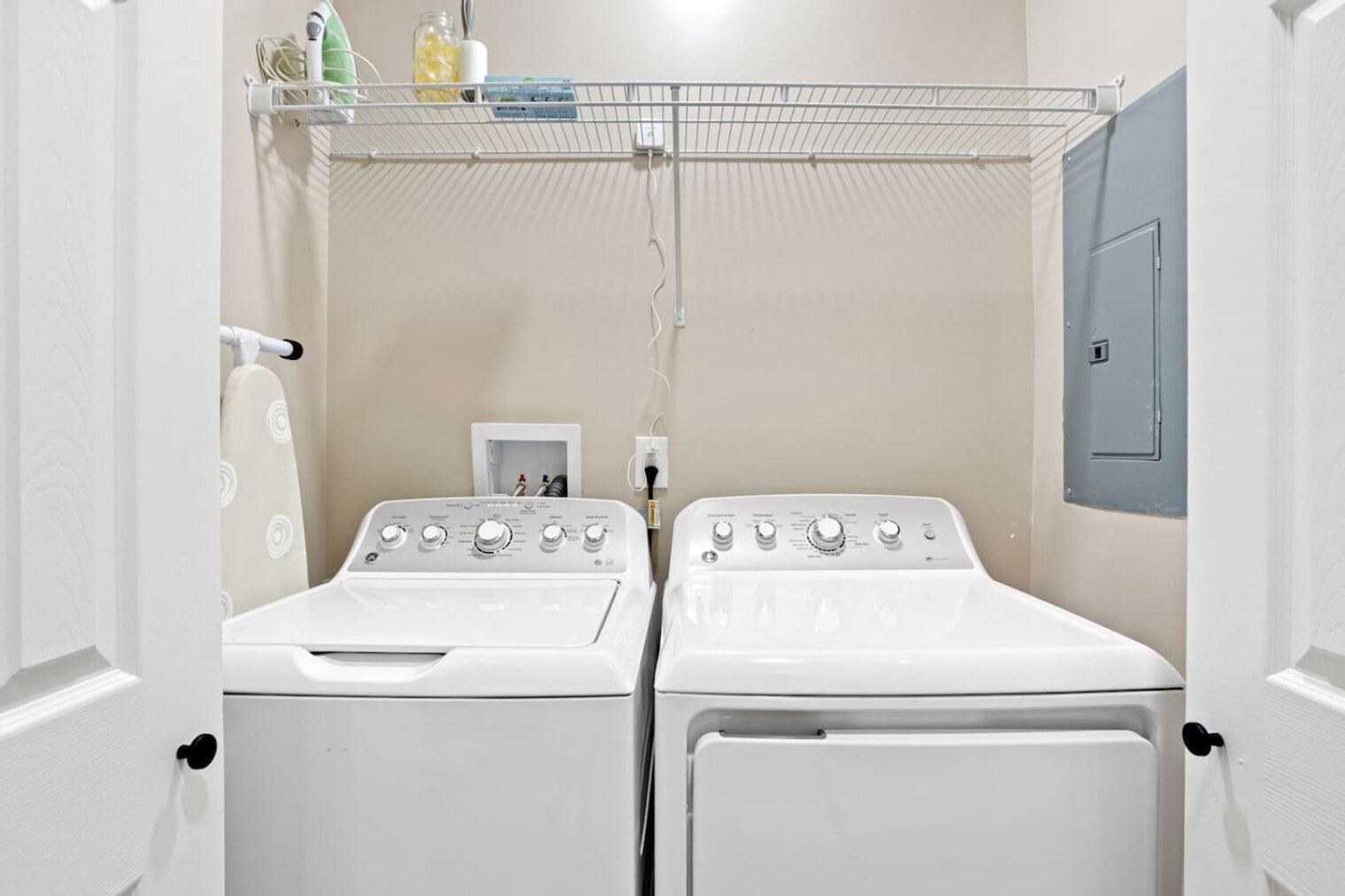 Building Photo - 1523 S East St