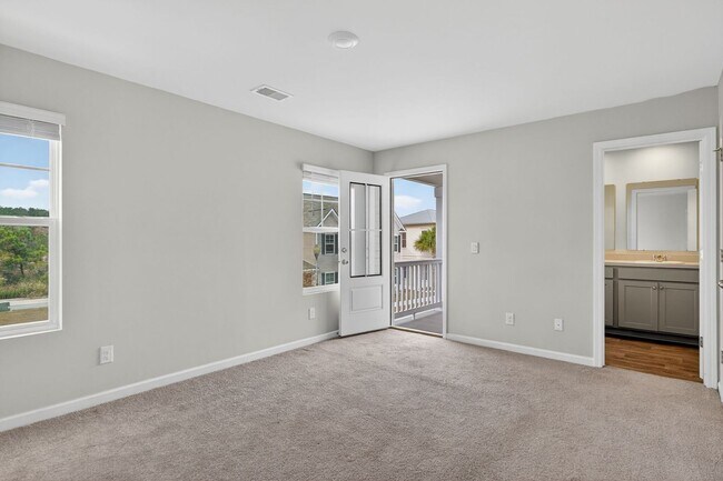 Building Photo - 127 Birch Cir