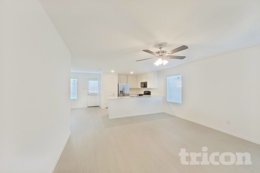 Building Photo - 1629 Baugh St