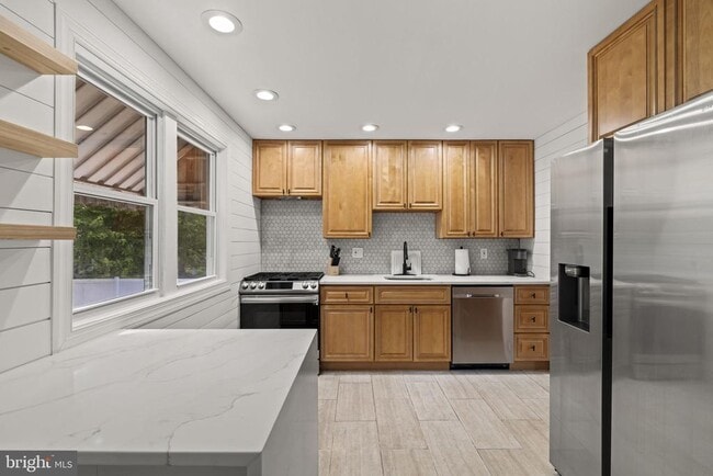 Building Photo - 901 Russo Dr