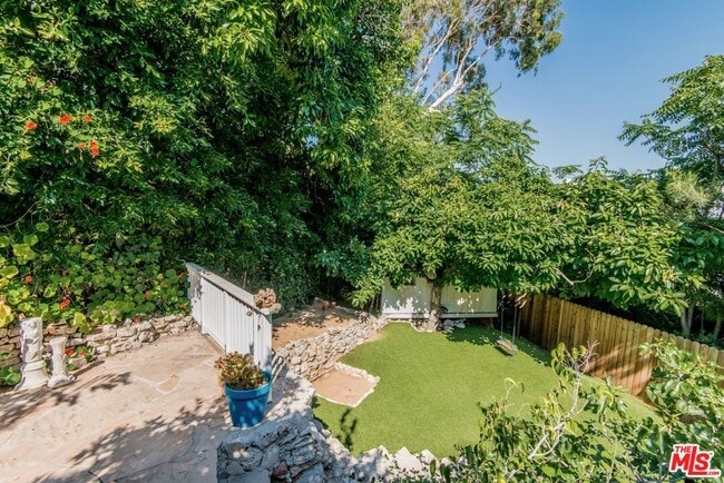 Building Photo - 1342 Miller Dr