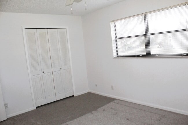 Building Photo - 9910 Orchid Tree Trail