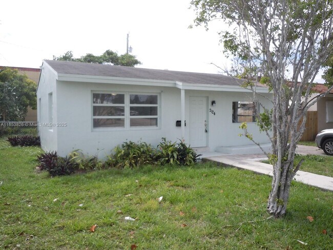 Building Photo - 2124 Taylor St