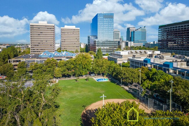 Building Photo - Remodeled Downtown Condo Rental