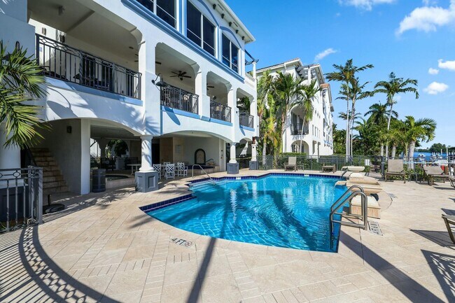 Building Photo - 3111 Waterside Cir