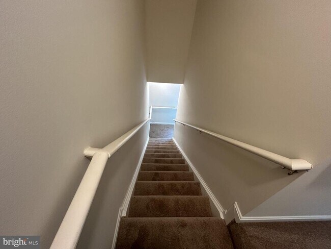 Building Photo - 10458 Damascus Park Ln