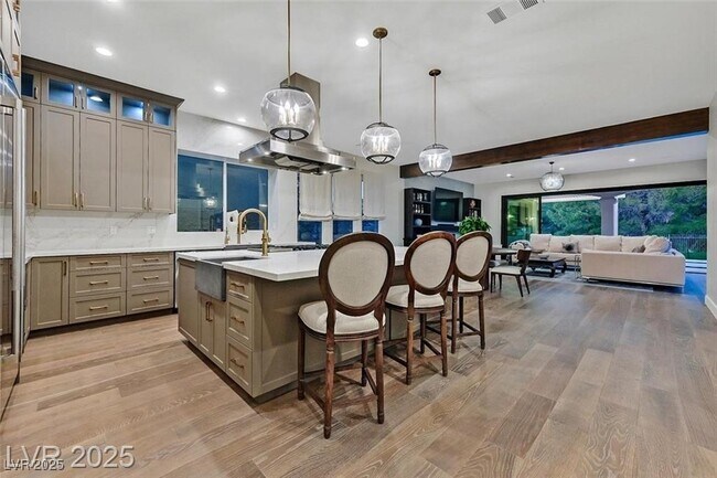 Building Photo - 11906 Port Labelle Dr