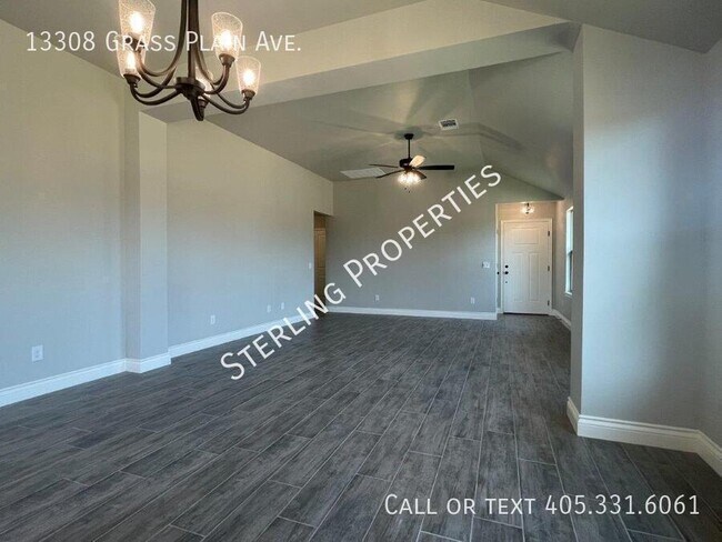 Building Photo - 13308 Grass Pln Ave