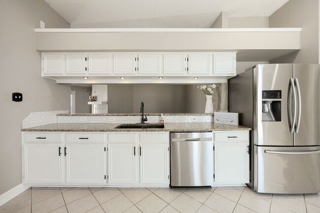 Building Photo - 4754 Widerop Ln