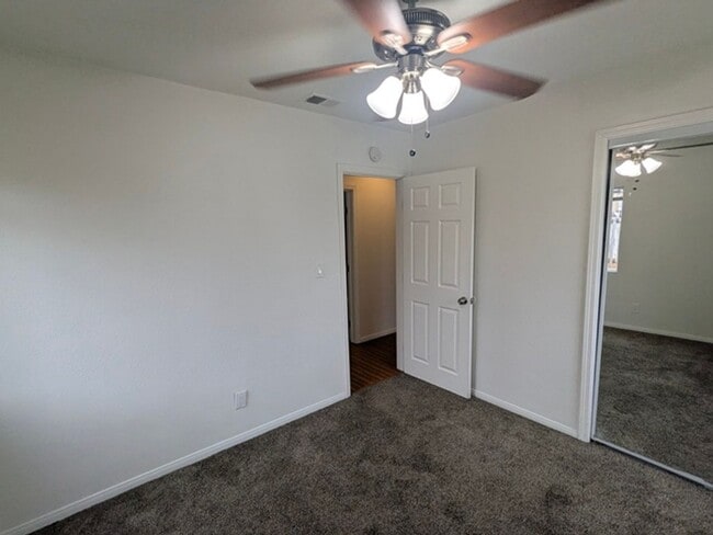 Building Photo - 4 Bed / 3 Bath with bonus room - Single Story Home in El Cajon