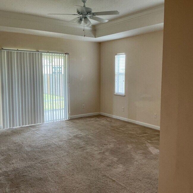 Building Photo - 3/2/2 RENTAL HOME AVAILABLE OFF DEL RIO AND PT ST LUCIE BLVD.