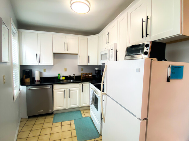 Kitchen - 1002 Tremont St