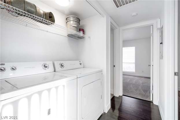 Building Photo - 3749 Carlyle Dr