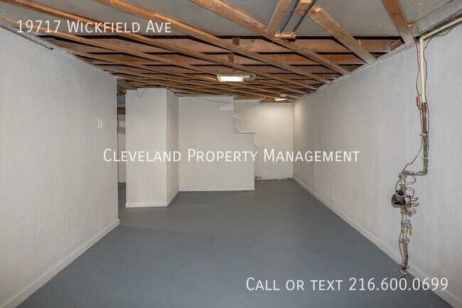 Building Photo - 19717 Wickfield Ave
