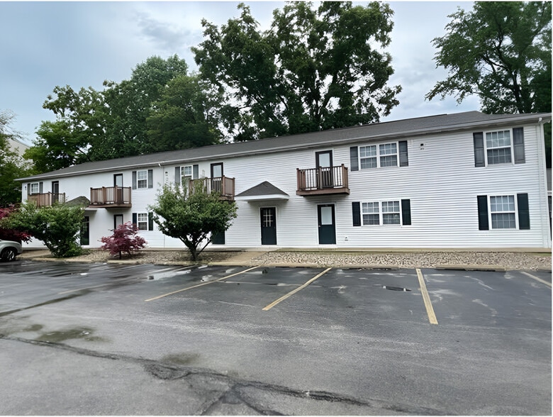 Primary Photo - 6th St Apartments