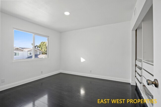 Building Photo - 22815 Leo Ln