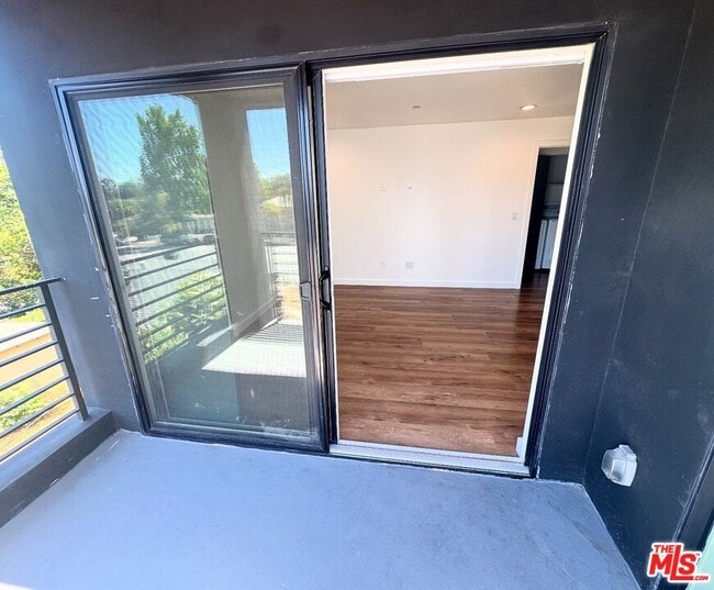 Building Photo - 5638 Woodman Ave