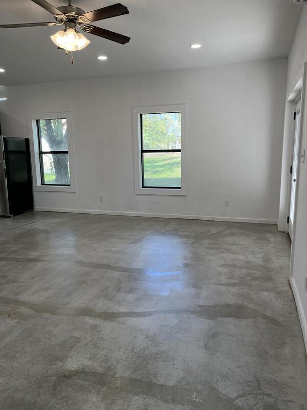 Building Photo - 16026 County Rd