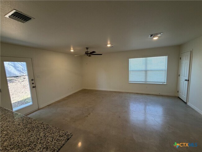 Building Photo - 1816 Tejas Trail