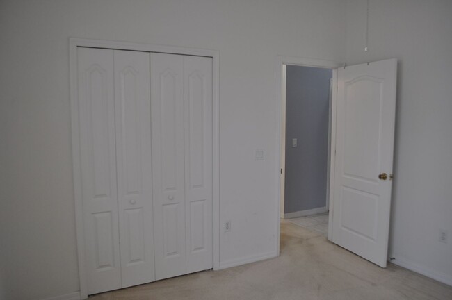 Building Photo - Lovely home in Pine Lakes