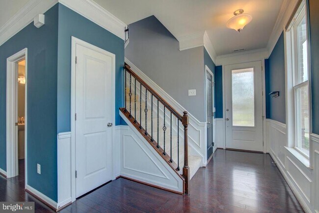 Building Photo - 42262 Knotty Oak Terrace
