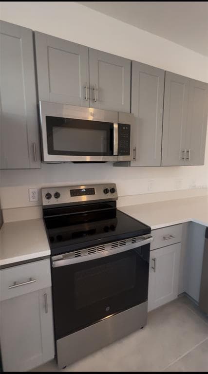 Building Photo - 3183 Skyline Lp